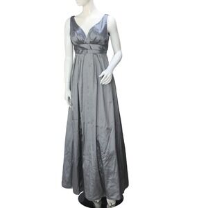 Vineyard Collection Silver Gray Formal Gown Size 8 Y2K